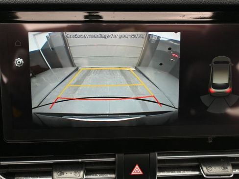 Used 2020 Kia Niro EX Premium image 23