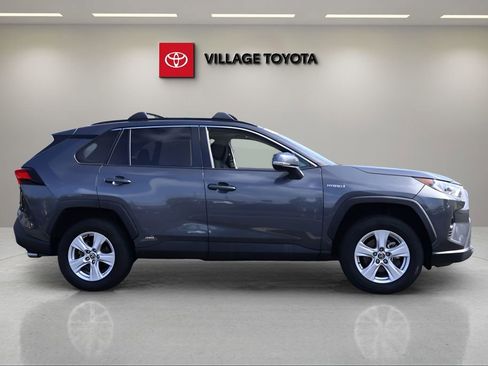 Certified 2021 Toyota RAV4 XLE w/ Convenience Package AWD/4WD image 6