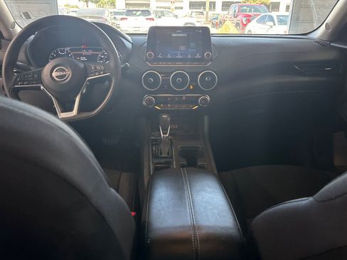 Used 2024 Nissan Sentra SV FWD image 4