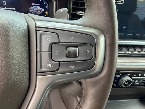 Used 2024 Chevrolet Silverado 1500 LTZ AWD/4WD image 31