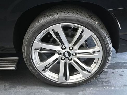 New 2026 Cadillac Escalade ESV Platinum Sport AWD/4WD image 10