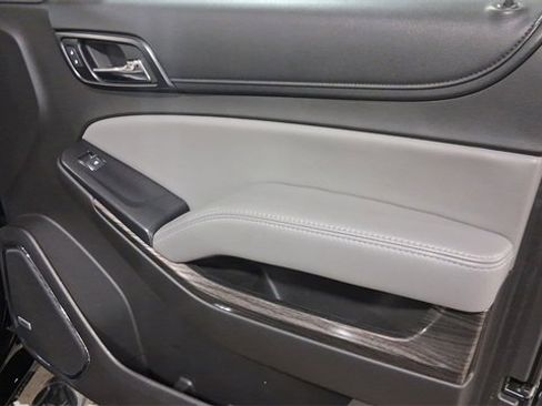 Used 2017 Chevrolet Tahoe LT image 18