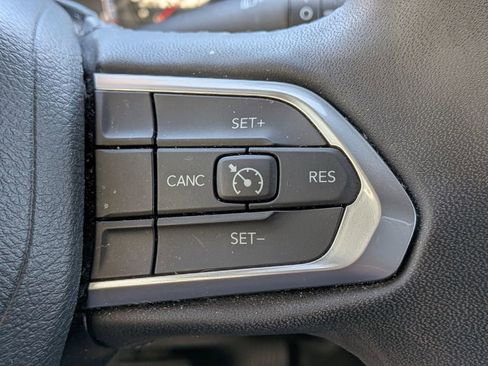 Used 2023 Jeep Compass Altitude image 24