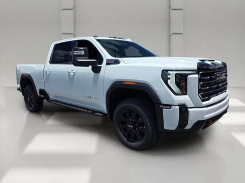 New 2026 GMC Sierra 2500 AT4 w/ AT4 Premium Plus Package AWD/4WD image 7