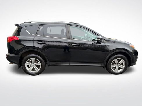 Used 2015 Toyota RAV4 XLE AWD/4WD image 7