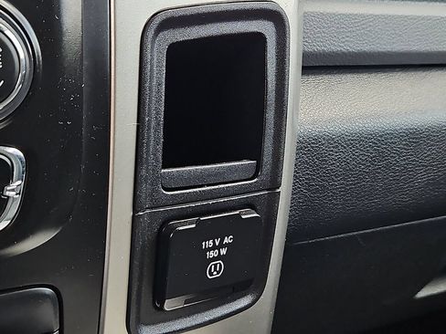 Used 2015 RAM 2500 Lone Star AWD/4WD image 28