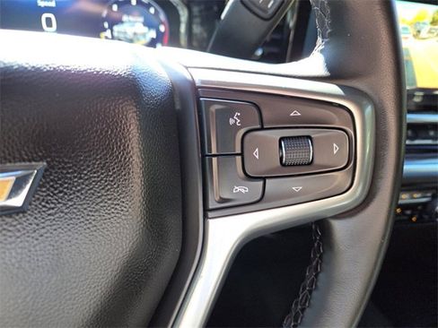 Used 2025 Chevrolet Silverado 2500 LT w/ Convenience Package image 36