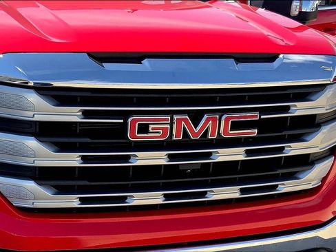 Used 2022 GMC Sierra 1500 SLE w/ Preferred Package AWD/4WD image 30