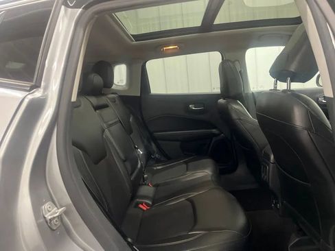 Used 2018 Jeep Compass Latitude w/ Popular Equipment Group AWD/4WD image 13
