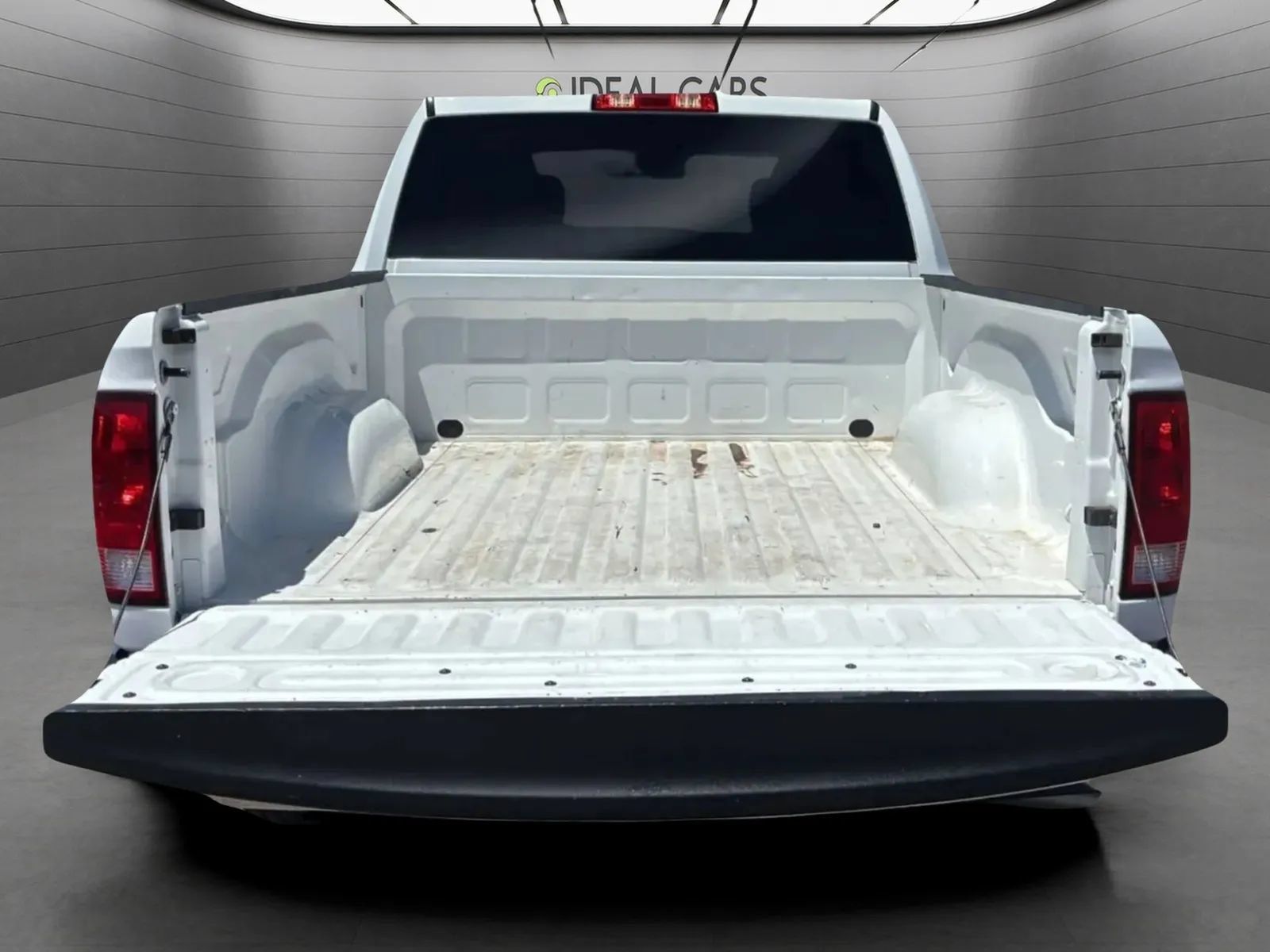 Used 2021 RAM 1500 Classic SLT RWD image 18