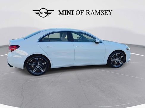 Used 2022 Mercedes-Benz A 220 4MATIC image 9