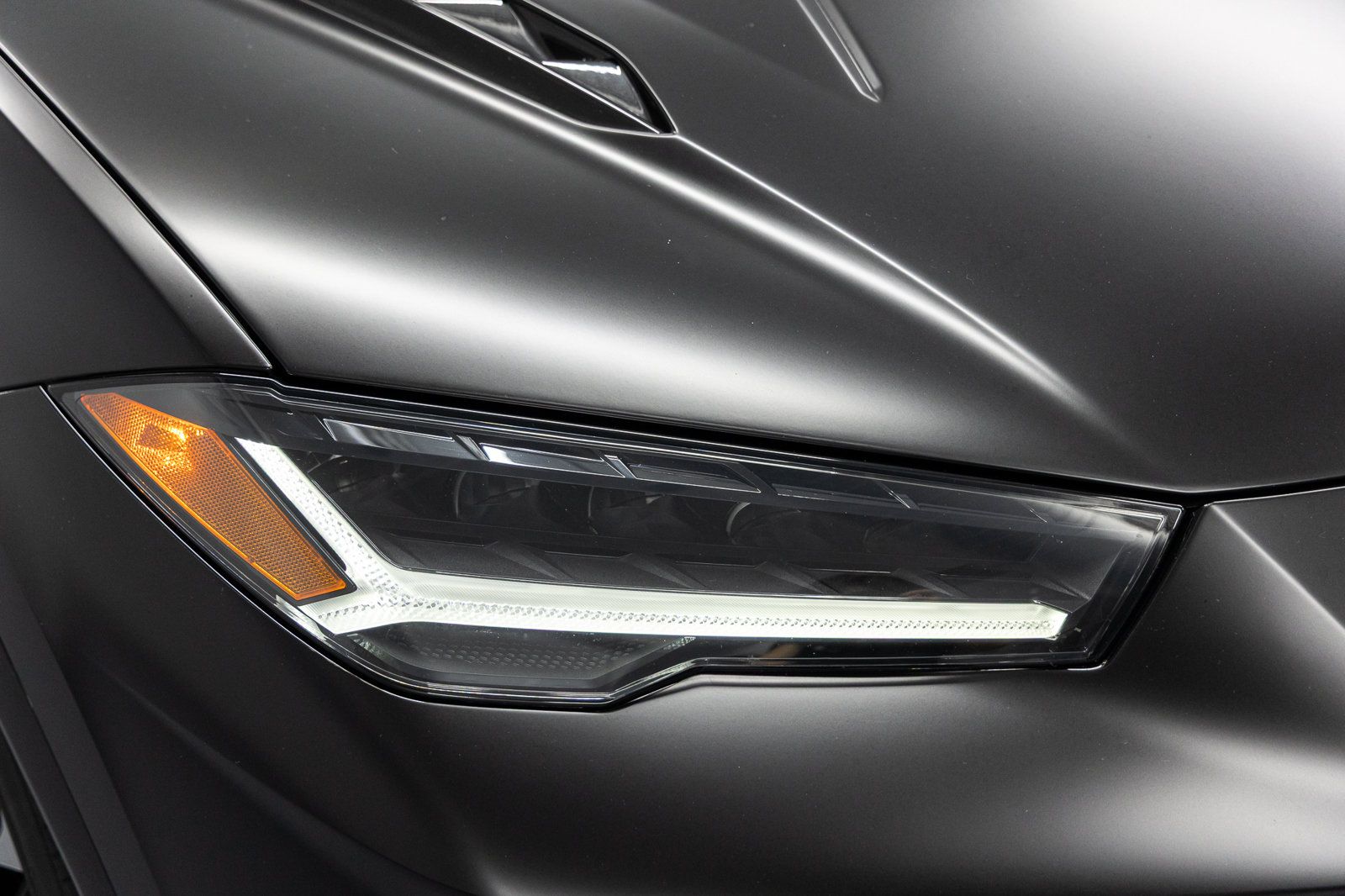 Used 2024 Lamborghini Urus S AWD/4WD image 14