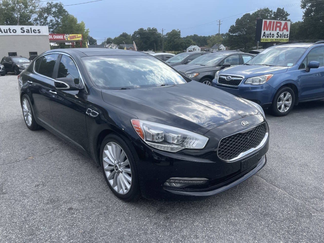 Used 2015 Kia K900 Luxury RWD image 2