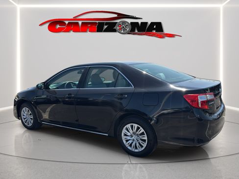 Used 2013 Toyota Camry LE FWD image 11