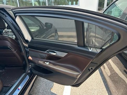 Used 2017 BMW 750i xDrive AWD/4WD image 13