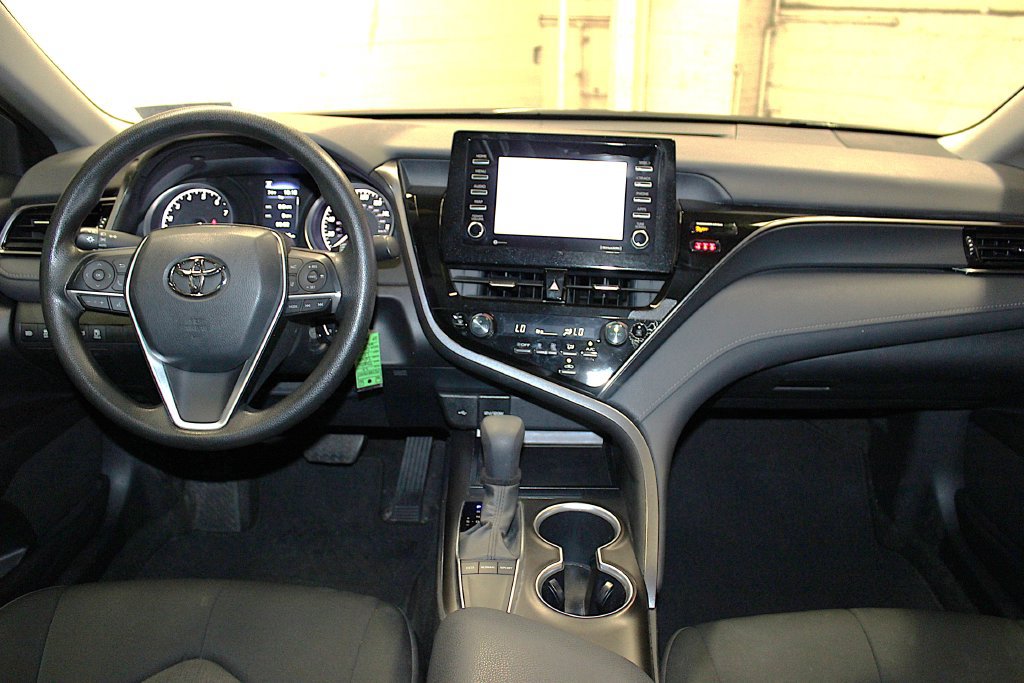 Used 2023 Toyota Camry LE FWD image 9