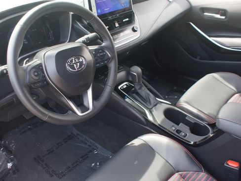 Used 2025 Toyota Corolla XSE FWD image 14
