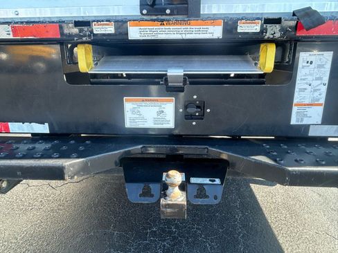 Used 2021 GMC Savana 3500 Extended w/ Power Convenience Package image 5