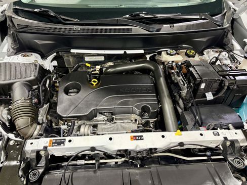 Used 2023 GMC Terrain SLE w/ Driver Convenience Package image 25