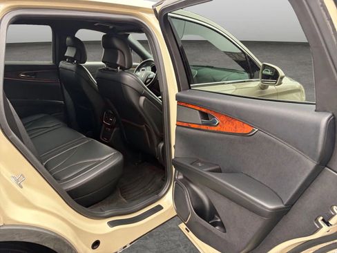 Used 2018 Lincoln MKX Select w/ Select Plus Package image 15