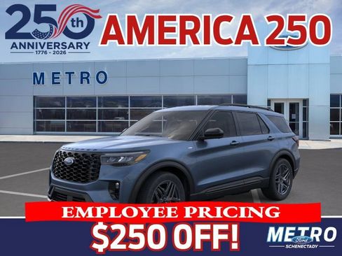 New 2026 Ford Explorer ST-Line w/ ST-Line Street Pack AWD/4WD image 2