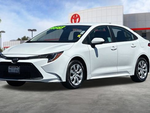 Used 2021 Toyota Corolla LE FWD image 9