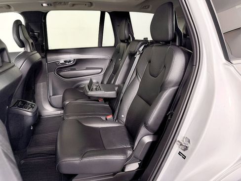 Used 2020 Volvo XC90 T6 Momentum w/ Protection Package Premier image 44