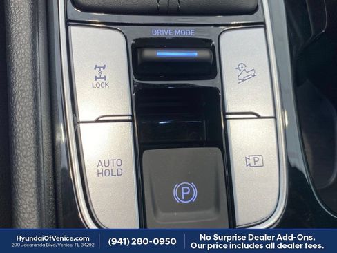 Certified 2024 Hyundai Santa Cruz Night AWD/4WD image 22