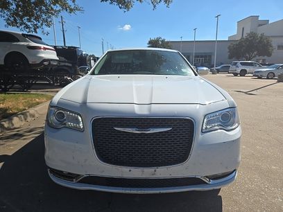 Used 2019 Chrysler 300 Limited