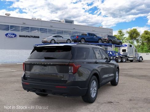 New 2026 Ford Explorer Active AWD/4WD image 8