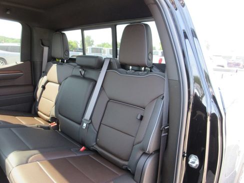 New 2026 GMC Sierra 1500 Denali w/ Denali Reserve Package AWD/4WD image 13
