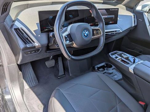 Used 2024 BMW iX xDrive50 w/ Sport Package AWD/4WD image 10