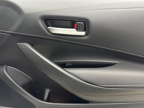 Used 2022 Toyota Corolla SE FWD image 42