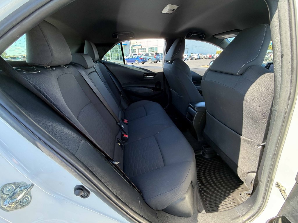 Used 2022 Toyota Corolla SE FWD image 24