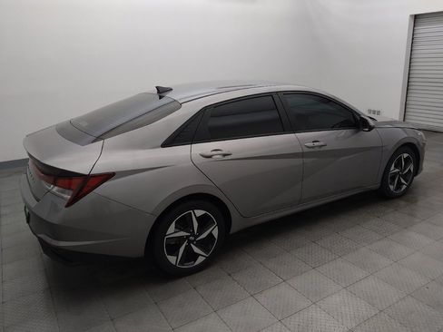 Used 2023 Hyundai Elantra SEL w/ Convenience Package FWD image 10