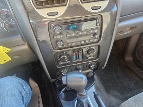 Used 2002 GMC Envoy SLT image 7