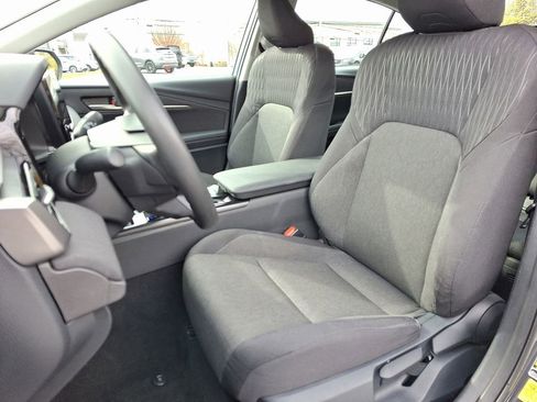 Used 2025 Toyota Camry LE image 13