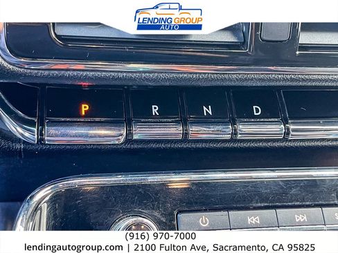 Used 2019 Lincoln Navigator Premiere image 18