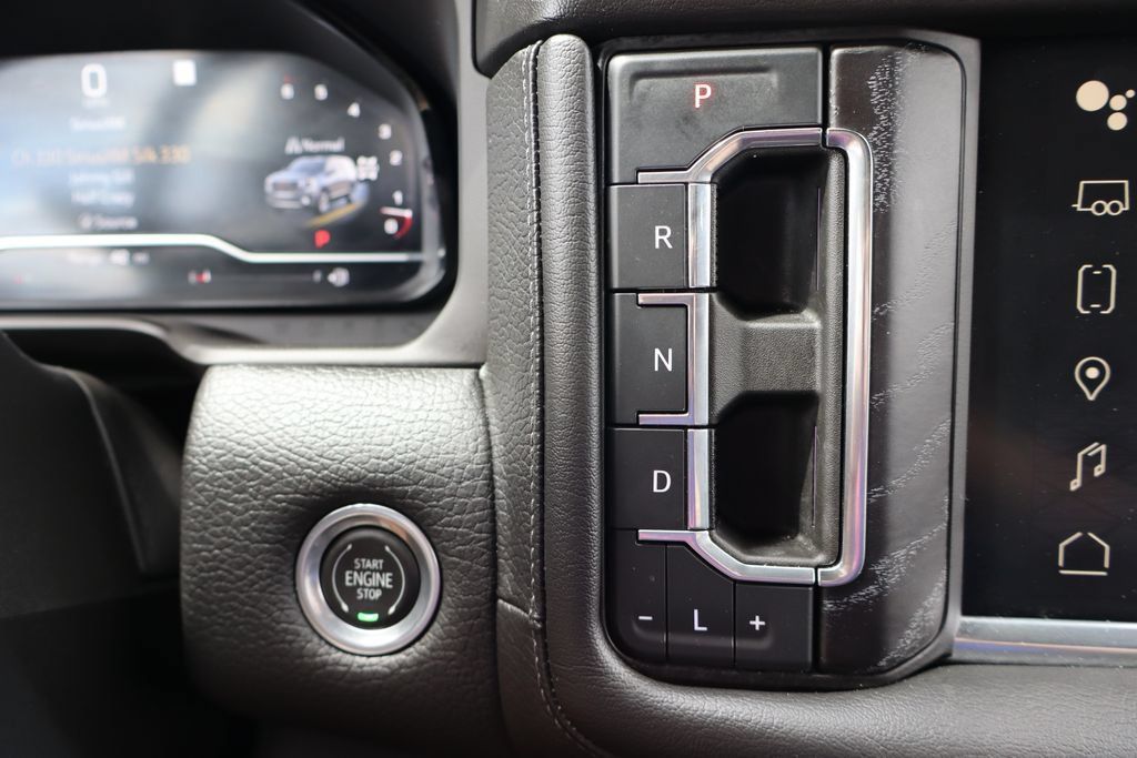 Used 2023 GMC Yukon Denali AWD/4WD image 34
