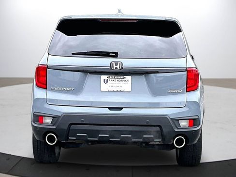 Used 2025 Honda Passport EX-L image 8