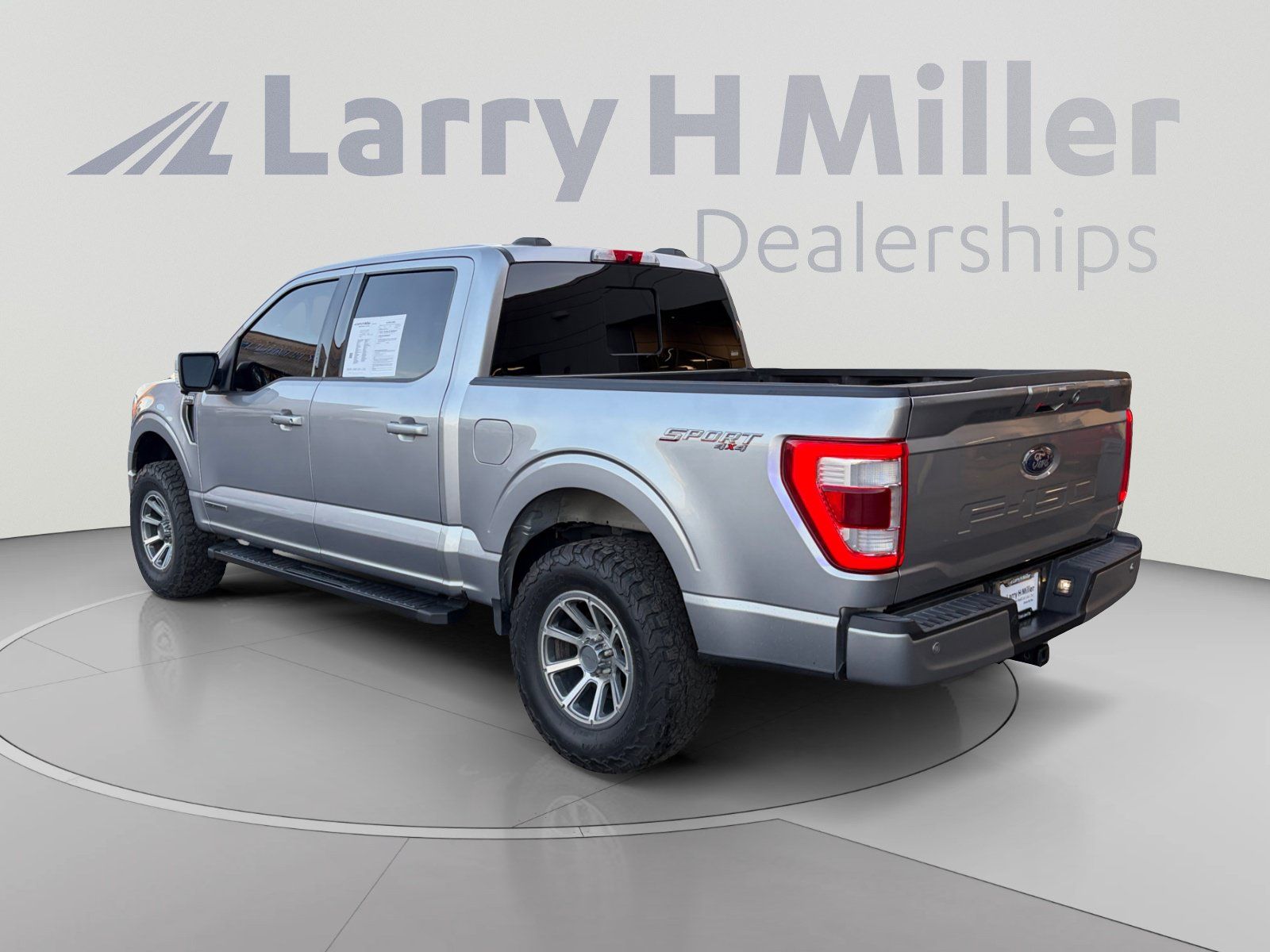 Used 2021 Ford F150 Lariat AWD/4WD image 3