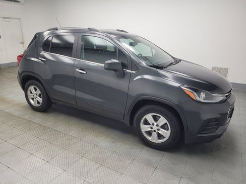 Used 2020 Chevrolet Trax LT w/ Driver Confidence Package FWD image 11