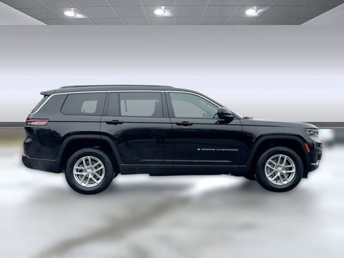 New 2025 Jeep Grand Cherokee L Laredo image 8