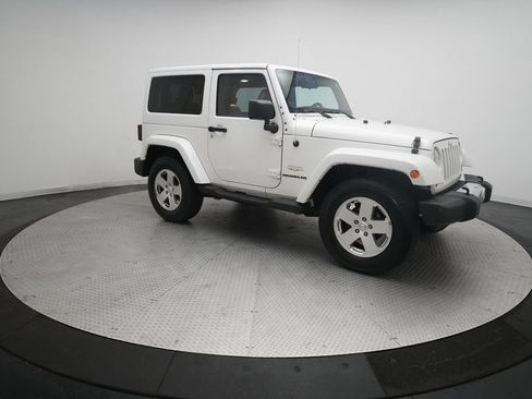 Used 2012 Jeep Wrangler Sahara w/ Connectivity Group AWD/4WD image 33