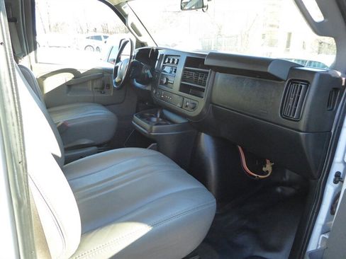 Used 2017 Chevrolet Express 2500 LS image 19