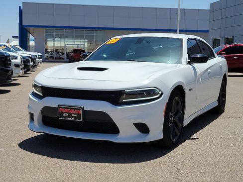 Used 2023 Dodge Charger R/T w/ Blacktop Package RWD image 4