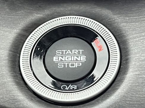 Used 2022 Jeep Grand Cherokee L Limited image 30