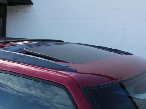 Used 2000 Oldsmobile Bravada AWD w/ Convenience Pkg I image 5