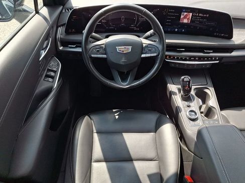 Used 2024 Cadillac XT4 Premium Luxury AWD/4WD image 10