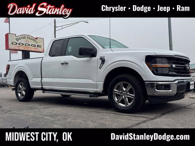 Used 2025 Ford F150 XLT w/ Equipment Group 301A Standard RWD image 1